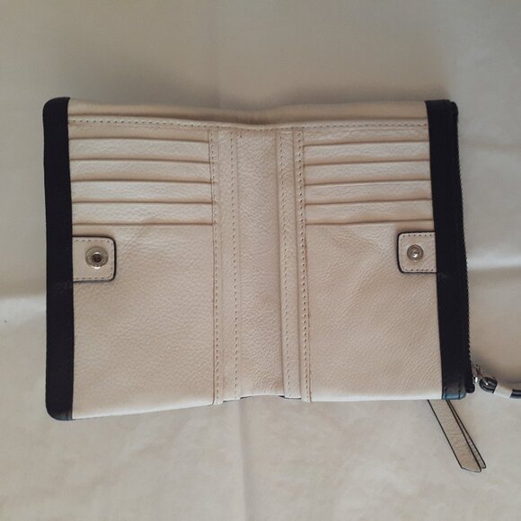 Radley Leather Bifold Wallet Silver Scottie logo - Picture 3 of 12